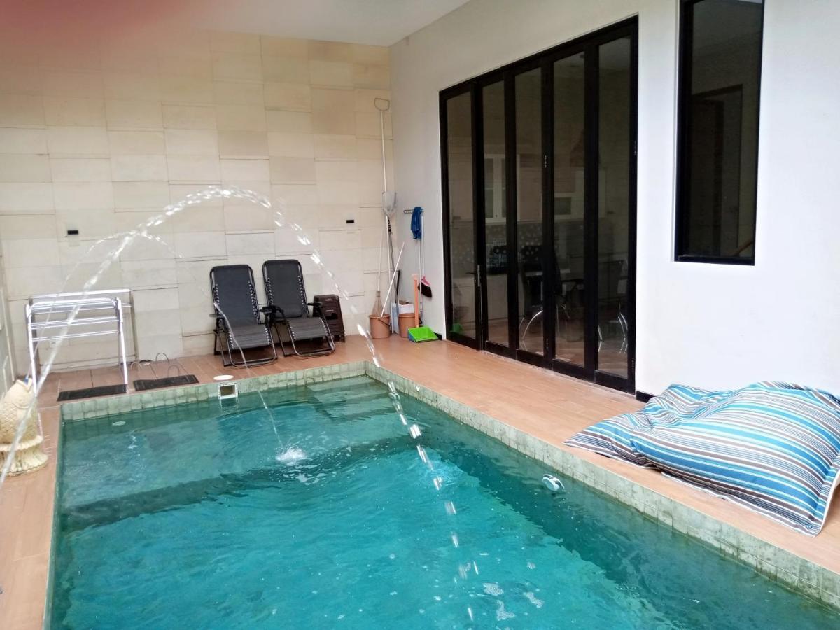 Villa Valencia 巴图 外观 照片